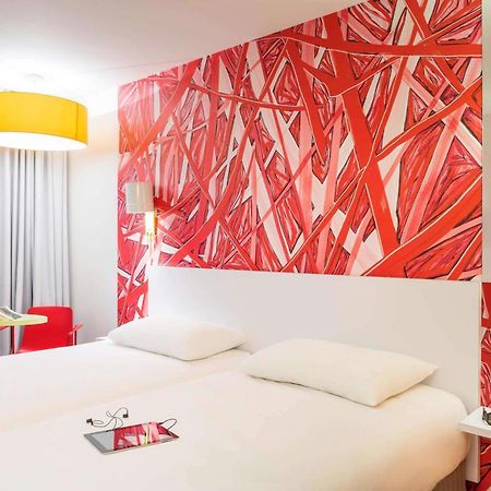Ibis Styles Paris La Defense Courbevoie Hotel Exterior foto
