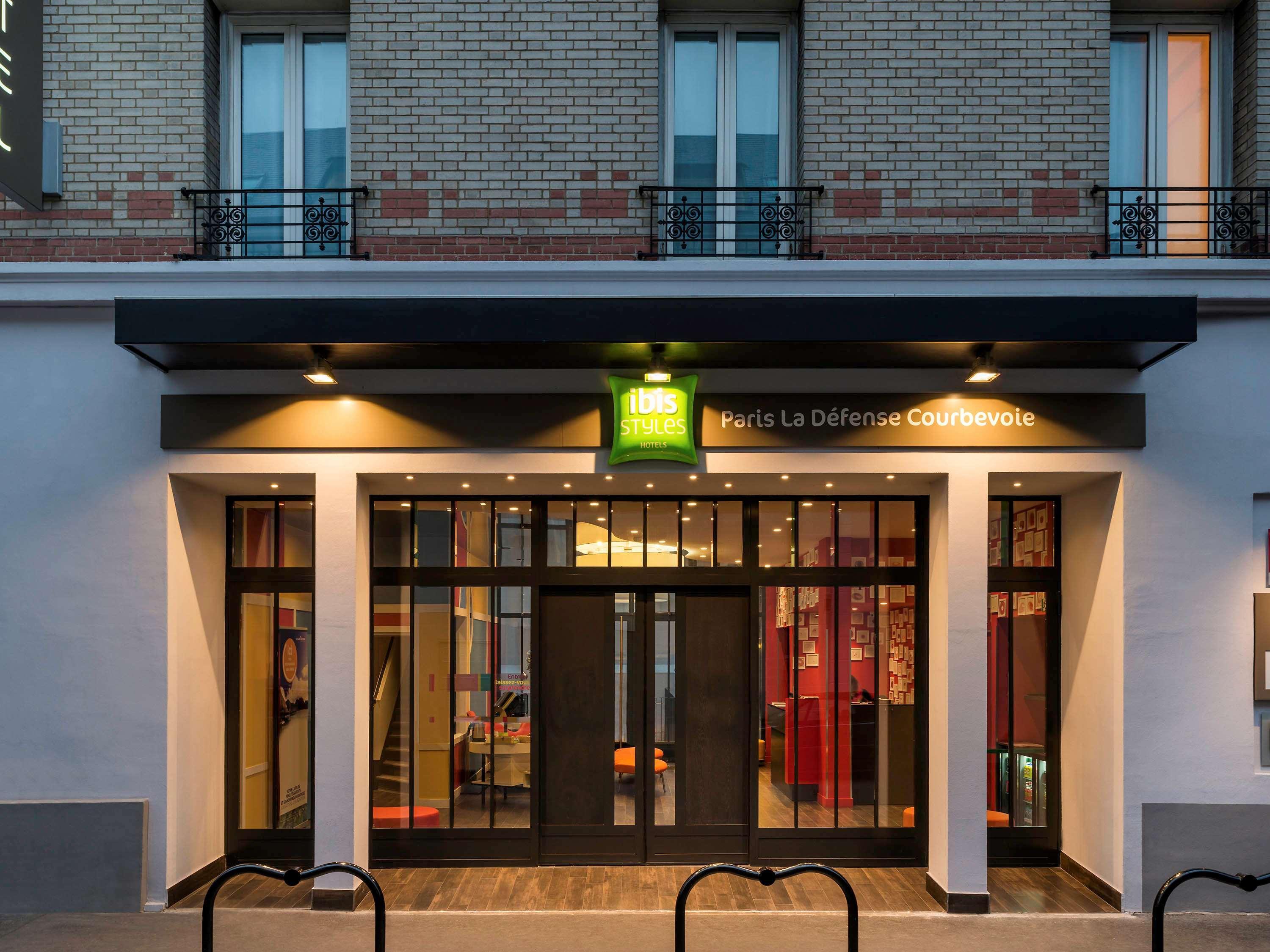 Ibis Styles Paris La Defense Courbevoie Hotel Exterior foto