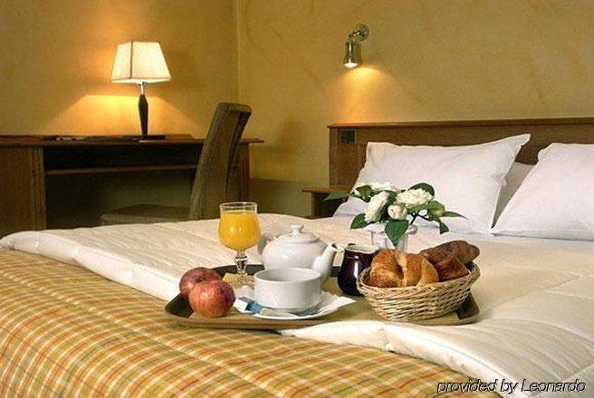Ibis Styles Paris La Defense Courbevoie Hotel Cameră foto
